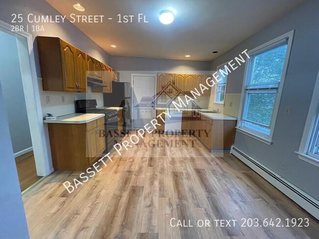 Building Photo - 25 Cumley St