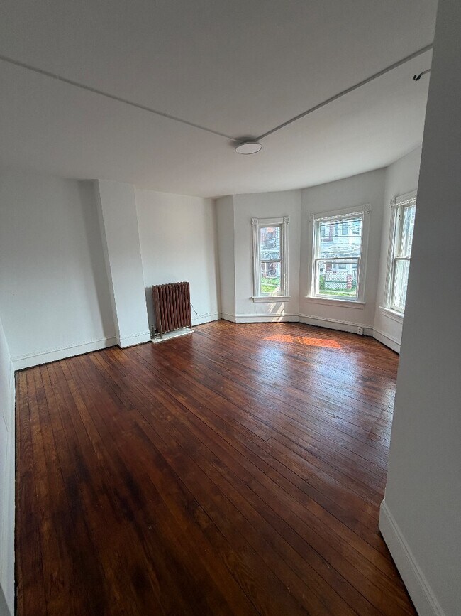 Building Photo - 55 East Ave