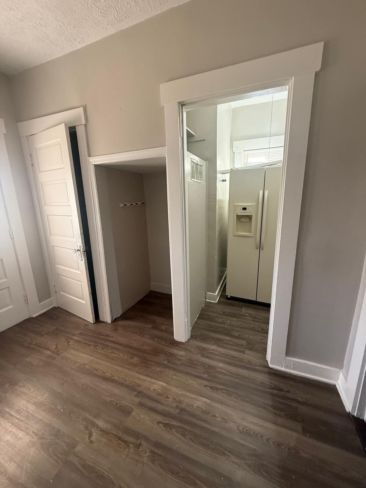 Kitchen - 220 Rockwood Ave