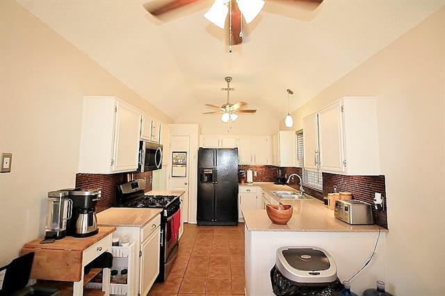 Building Photo - 314 Pool St