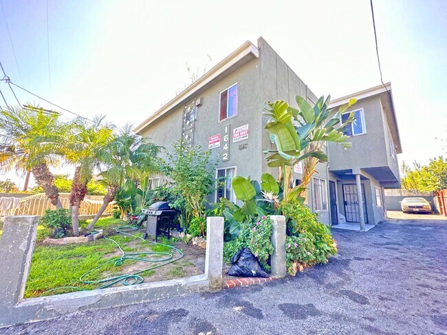 Primary Photo - 259th Pl Apts