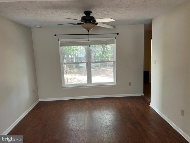 Building Photo - 6638 Antelope Ct