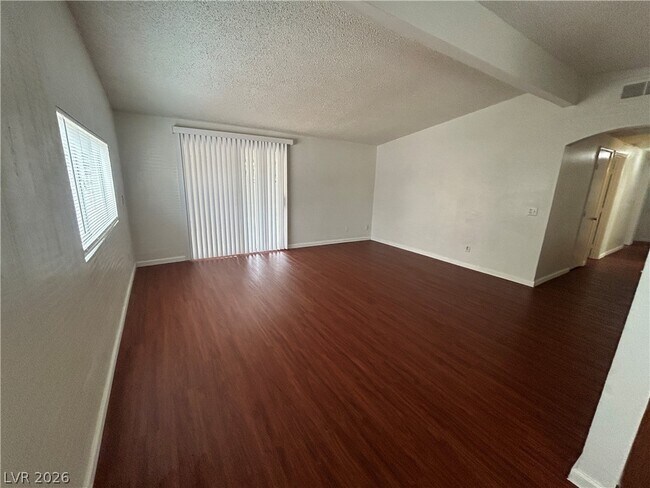 Building Photo - 1405 E McWilliams Ave