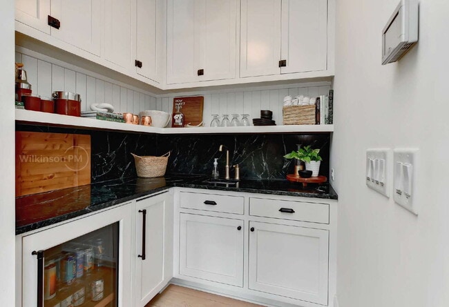 Building Photo - One of the Finest Fully-Furnished Luxury Estates in Marvin, "Architectural Digest" Caliber, for t...