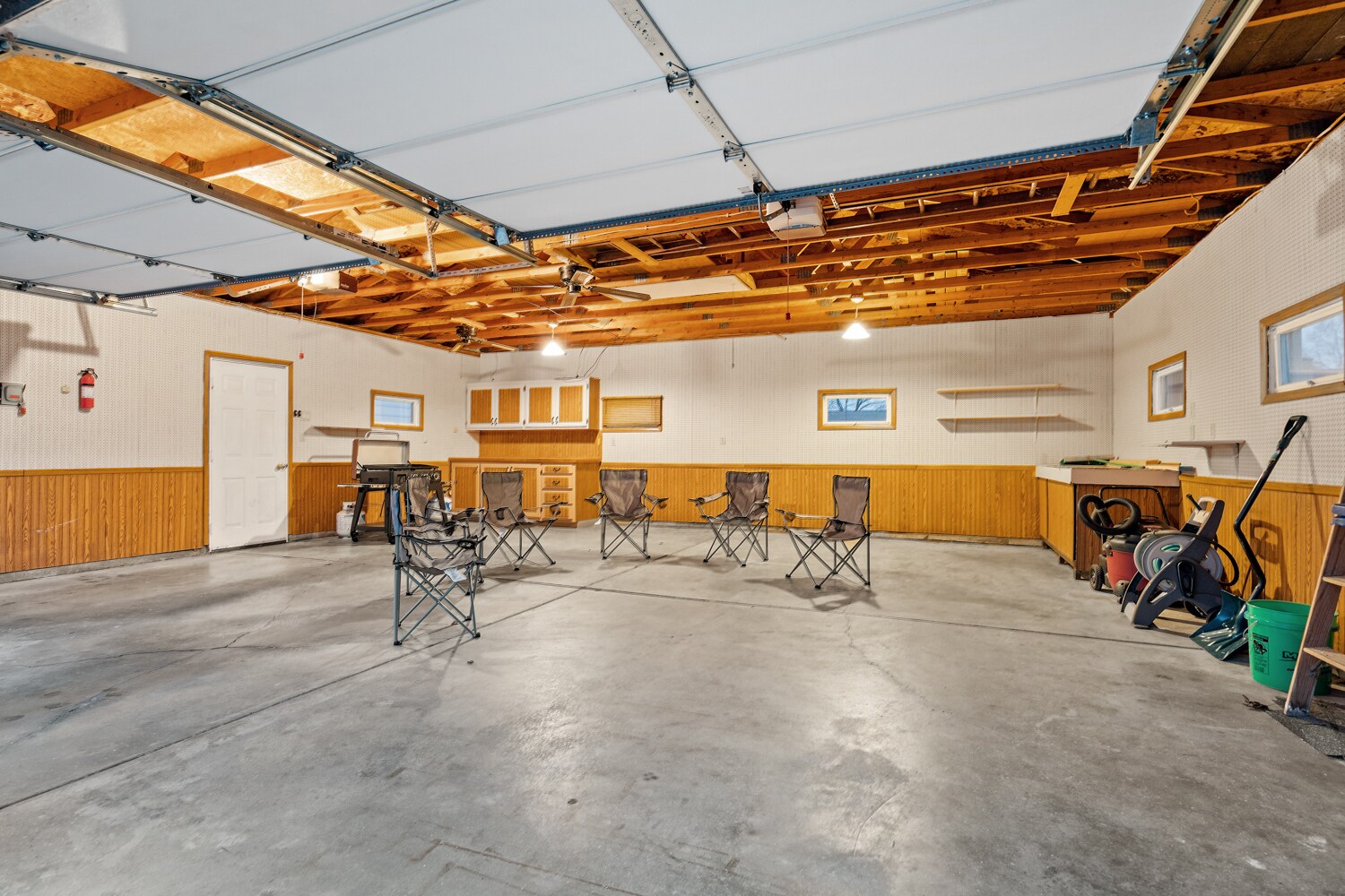 Building Photo - 1816 Gross Ave