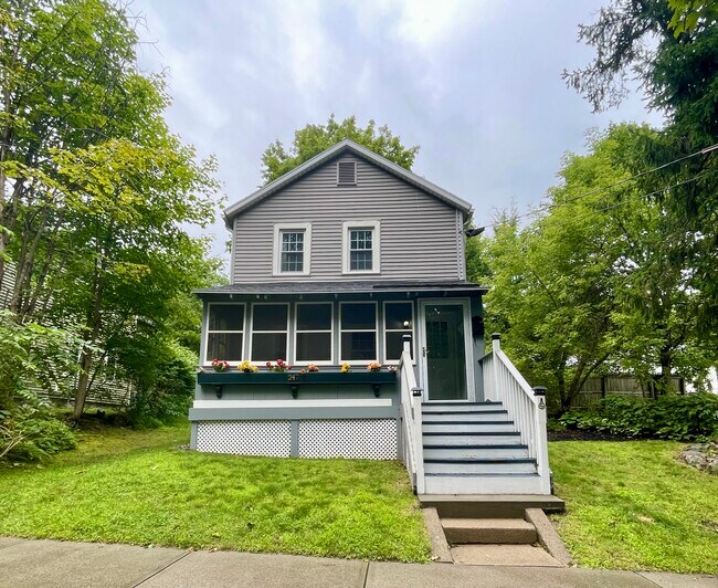 Primary Photo - 247 Maple Ave