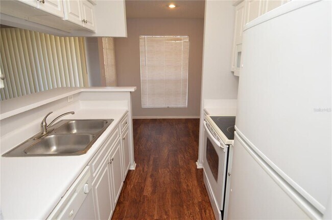 Building Photo - 8641 Fancy Finch Dr