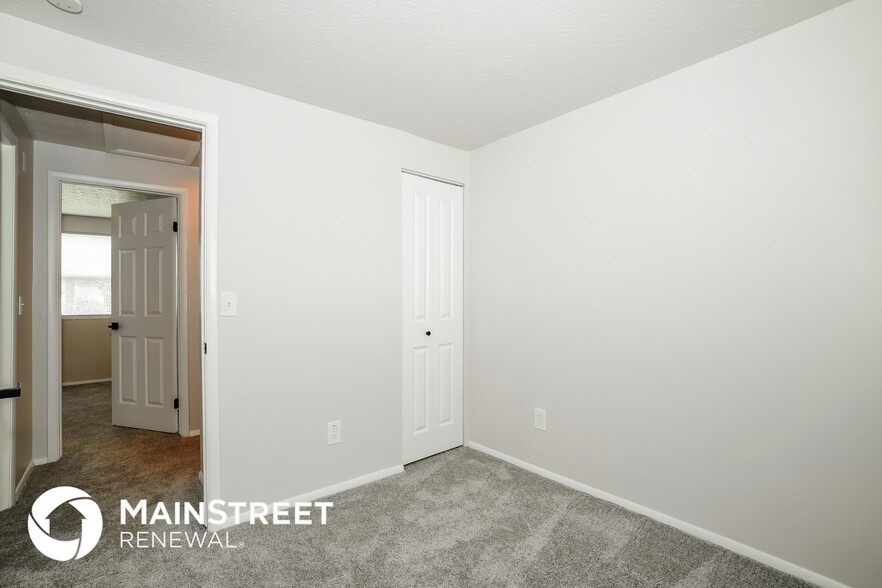 Building Photo - 3054 Deepwood Dr