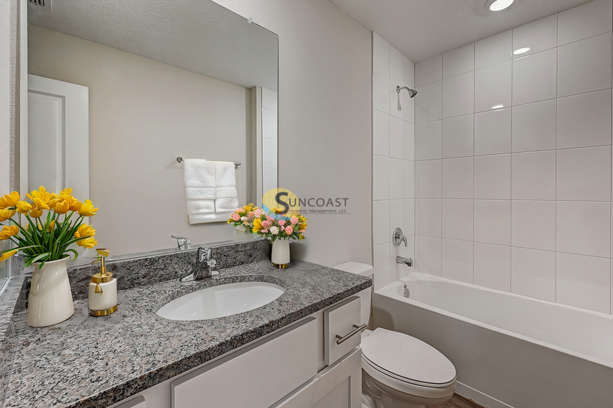 Building Photo - 1516 Yelford Cir