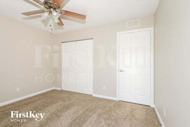 Building Photo - 1265 SW Century Ave