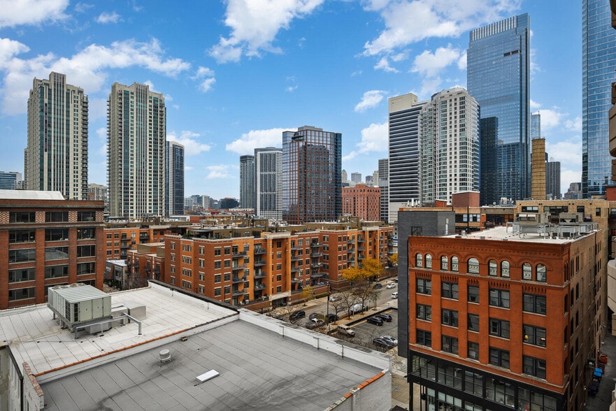 Building Photo - 200 N Jefferson St