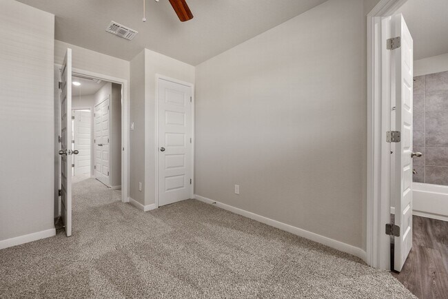 Building Photo - Modern 3-Bed, 2.5-Bath Townhome in New Bra...