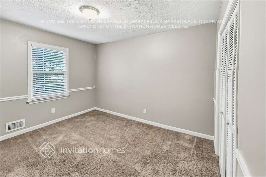 Building Photo - 902 Laurel Ct