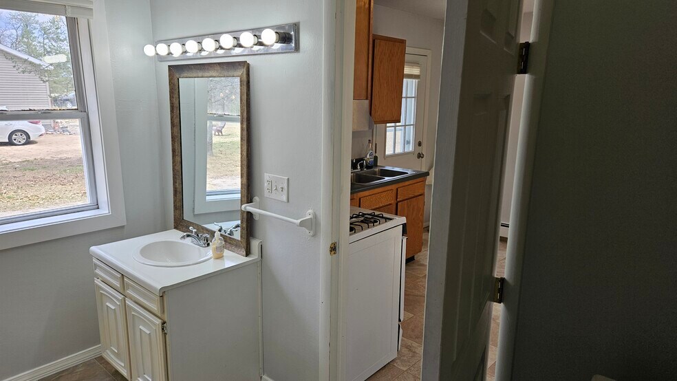 Building Photo - 4304 Kateri Ln