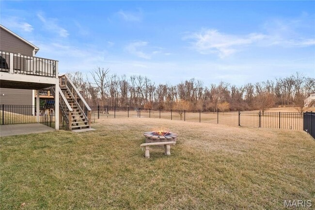 Building Photo - 2617 Lauren Lake Dr