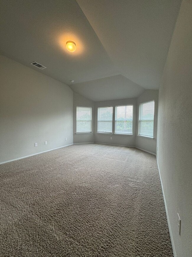 Building Photo - 2 BR/2BA | Single Family Home | 1-Car Garage Parking | Fenced backyard  In Austin!