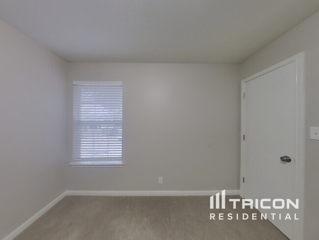 Building Photo - 8538 Rita Blanca Dr