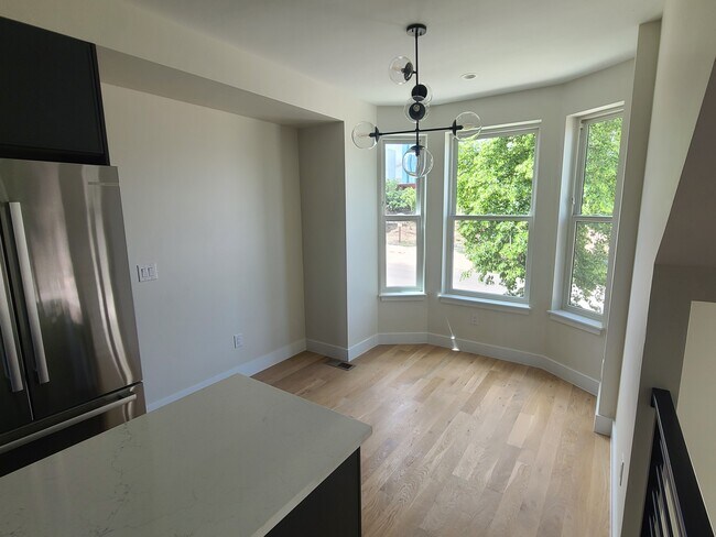 Dining Area - 1095 25th St