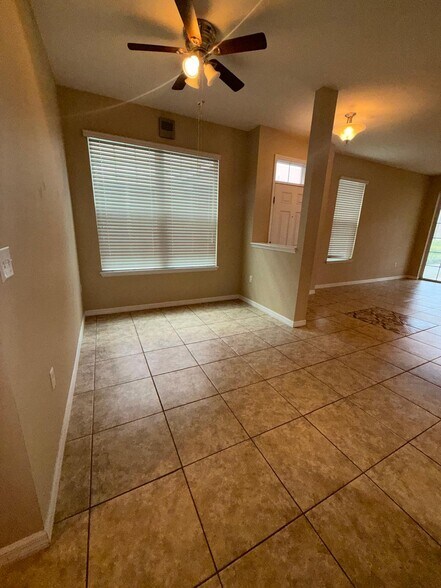 Building Photo - 7001 Interbay Blvd