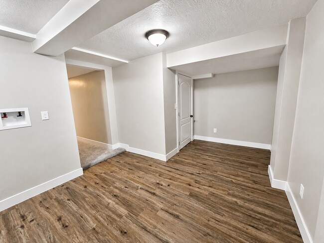 Building Photo - Spacious 4-Bedroom, 2-Bath Home with Updated Interior