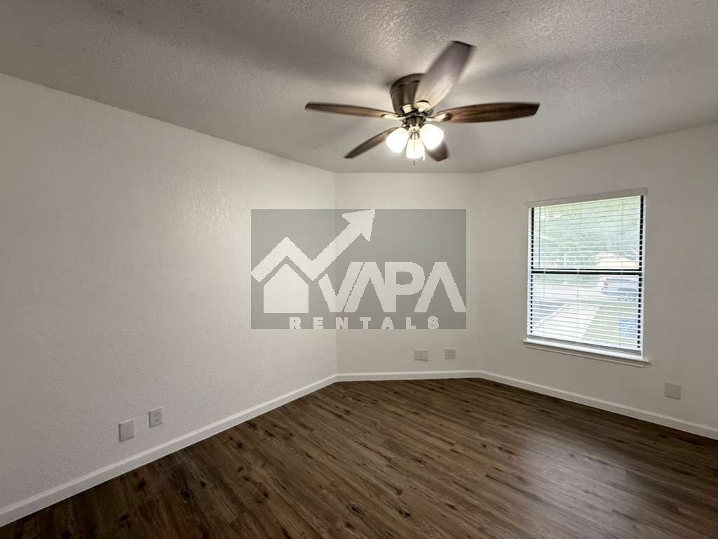 Building Photo - 7135-7135 Grassy Trail