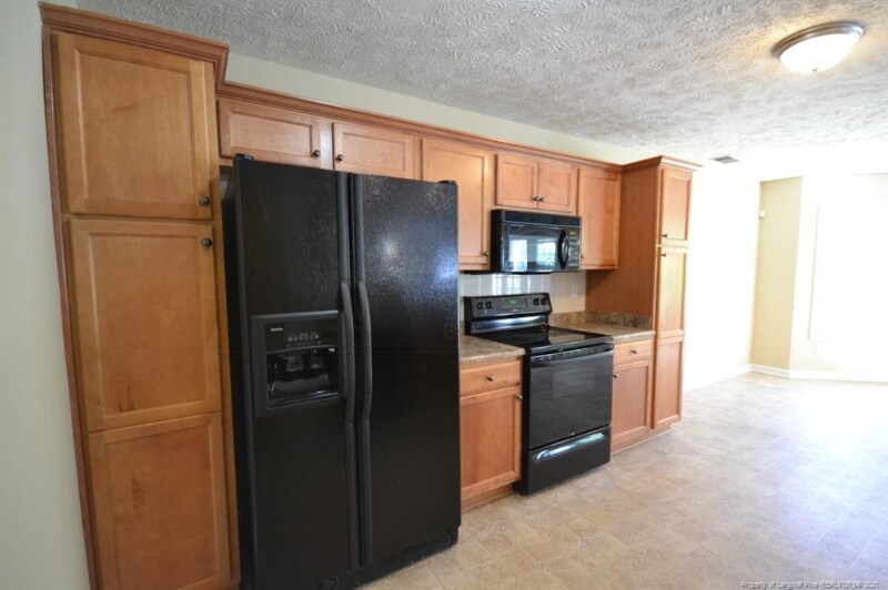 Building Photo - 361 Americana Dr