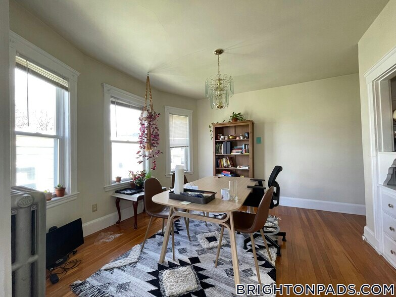 Building Photo - 40 Tremont St