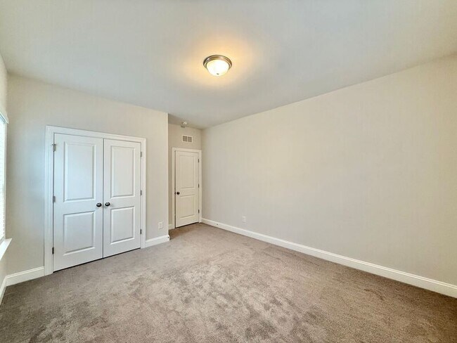 Building Photo - 3246 Douglas Fir Rd