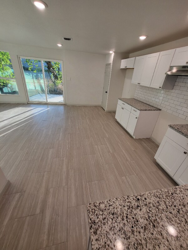 Building Photo - 2417 Castroville Rd