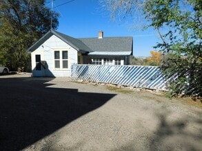 Building Photo - WALKING DISTANCE TO ST MARY'S