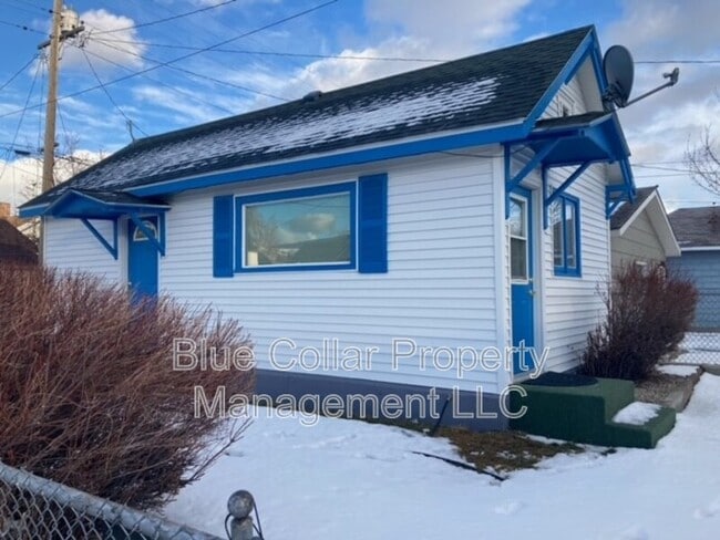 Building Photo - 311 Adams St