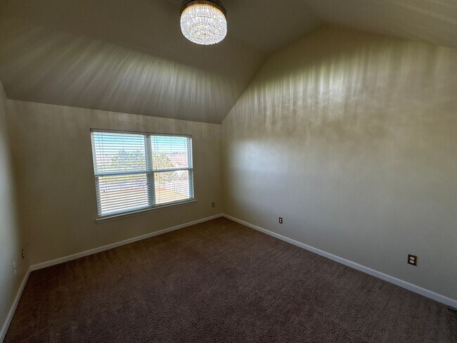 Building Photo - 4464 Grove Landing Dr