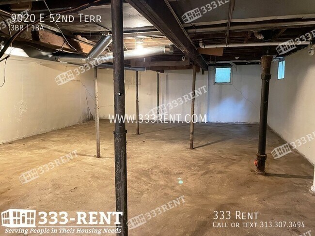 Building Photo - 9020 E 52 Terrace