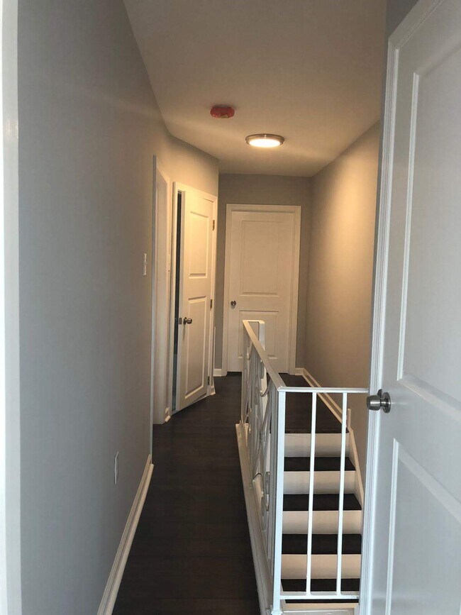 Building Photo - 2413 S Rosewood St