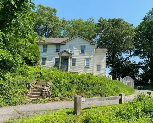 Building Photo - 140 Wallingford Rd