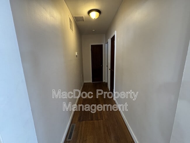 Building Photo - 17272 Blatt Ave