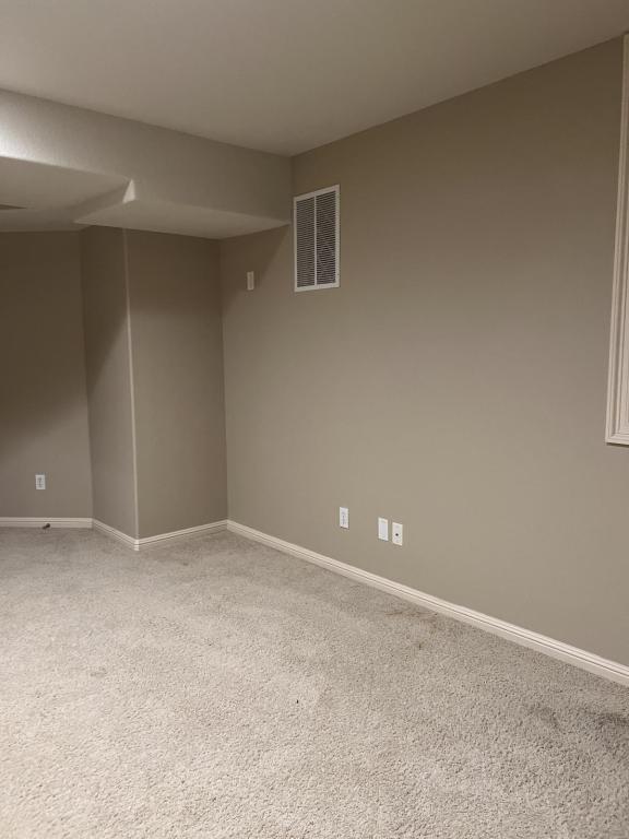 Building Photo - 15715 SE Bybee Dr