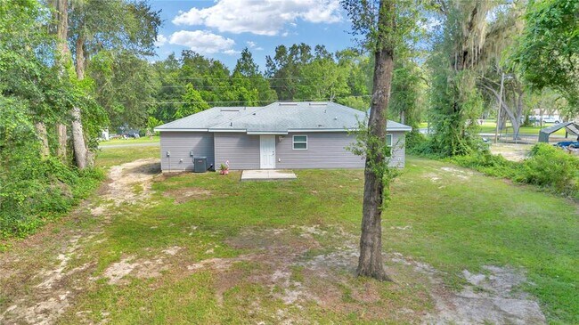 Building Photo - 460 Locust Rd