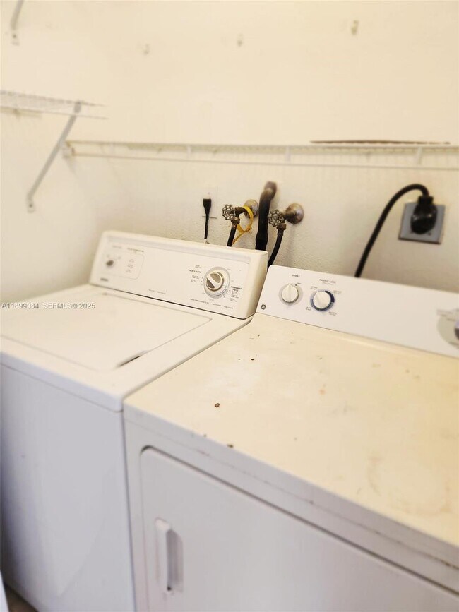 Building Photo - 18861 NW 86th Ct