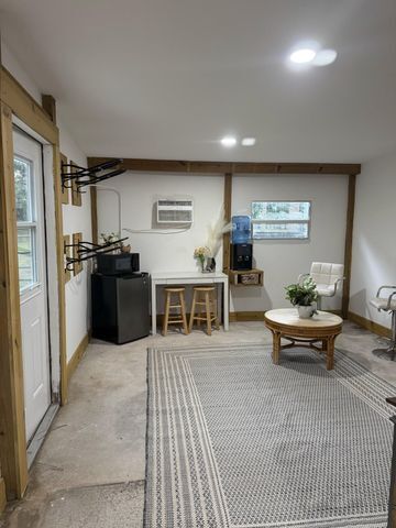 Building Photo - 2340 B Rd