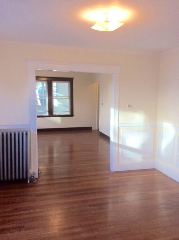 Building Photo - 61-63-63 Bartlett Ave