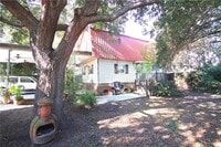 Building Photo - 617.5 Victory Dr