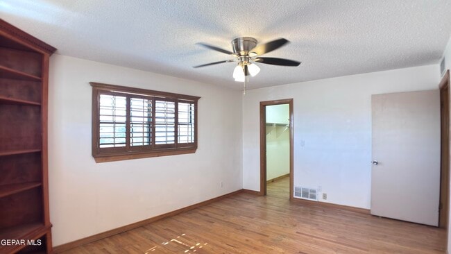 Building Photo - 4719 Frankfort Ave