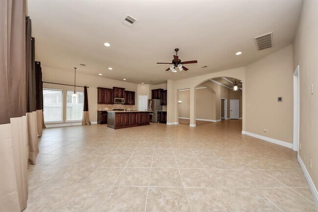 Building Photo - 3018 Sunrise Run Ln