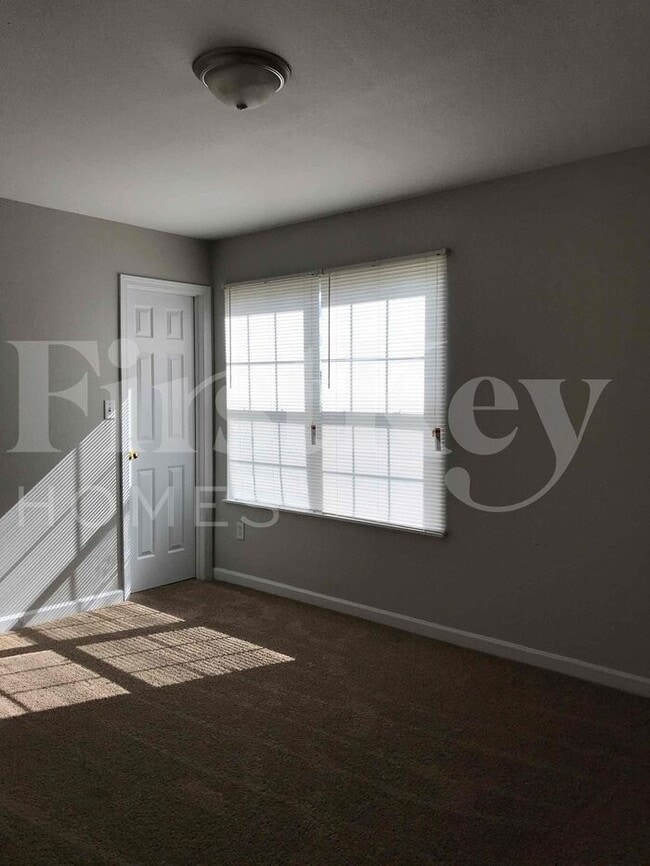 Building Photo - 11205 Fall Dr
