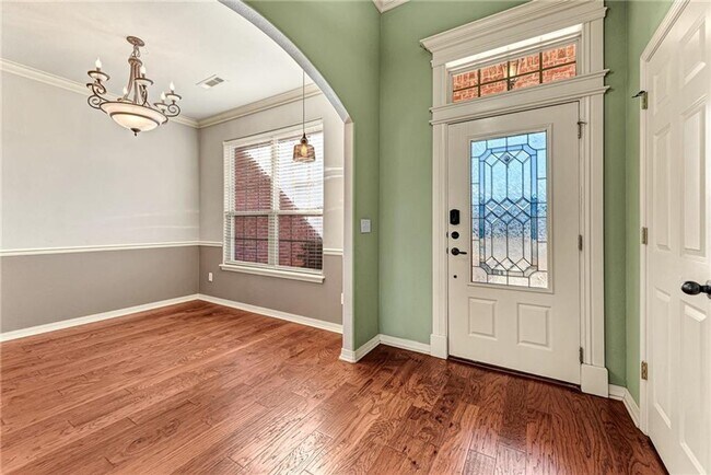 Building Photo - BEAUTIFUL HOME IN GREAT LOCATION!