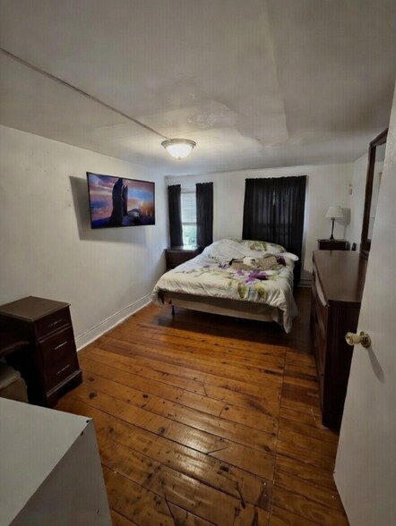 Building Photo - 33 Frederick St