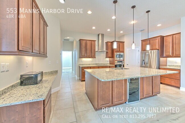 Building Photo - 553 Manns Harbor Dr