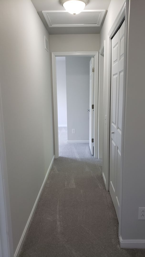 Building Photo - Very nice 3 Level in Fredericksburg!