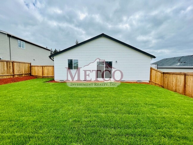 Building Photo - COMING SOON! New Construction Home in Veneta!
